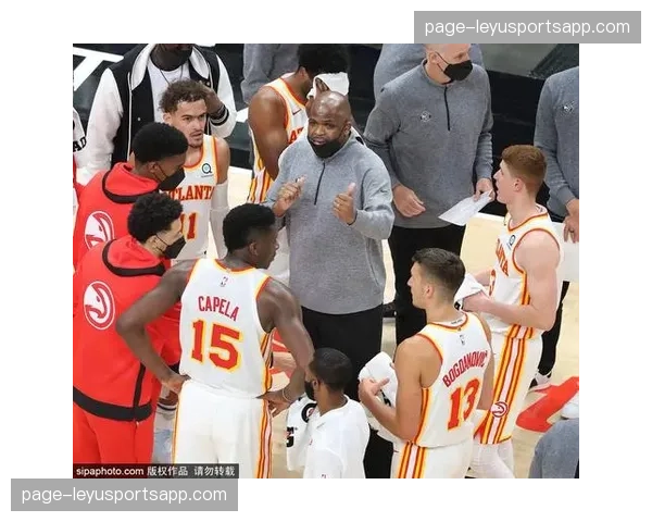 老鹰进攻端节奏掌控得当 全场助攻30次体现团队配合默契 老鹰进攻端节奏掌控得当 全场助攻30次体现团队配合默契